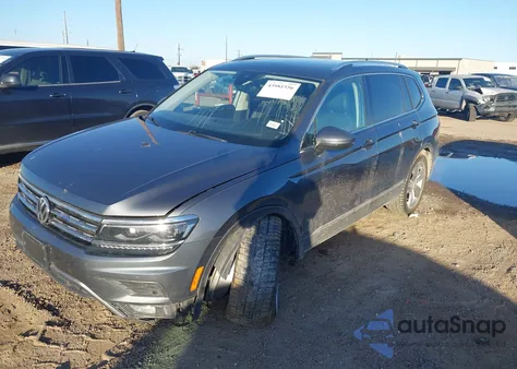2019 Volkswagen Tiguan 2.0T Sel Premium/2.0T Sel Premium R-Line из США, поврежденный, VIN 3VV4B7AX2KM073338